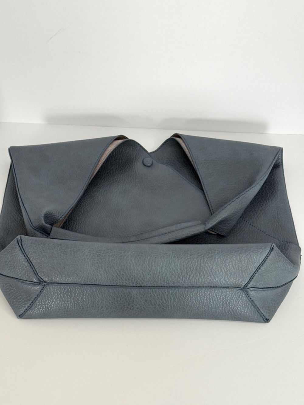 Montana West Slouchy Hobo Shoulder Bag - Picture 4 of 11
